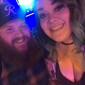 Meet your Posher, Courtney